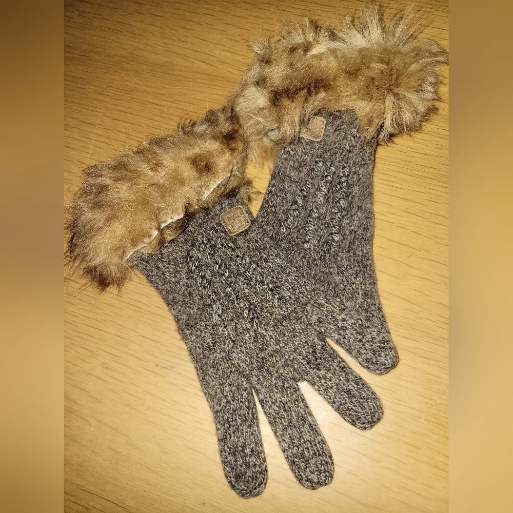 FENDI 80's Vintage Gloves - Picture 10 of 12